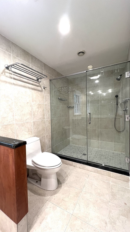 4 bed, 3 bath apartment for rent at 30 Thackeray Rd, Wellesley — photo 12 of 24