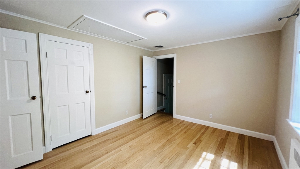4 bed, 3 bath apartment for rent at 30 Thackeray Rd, Wellesley — photo 16 of 24