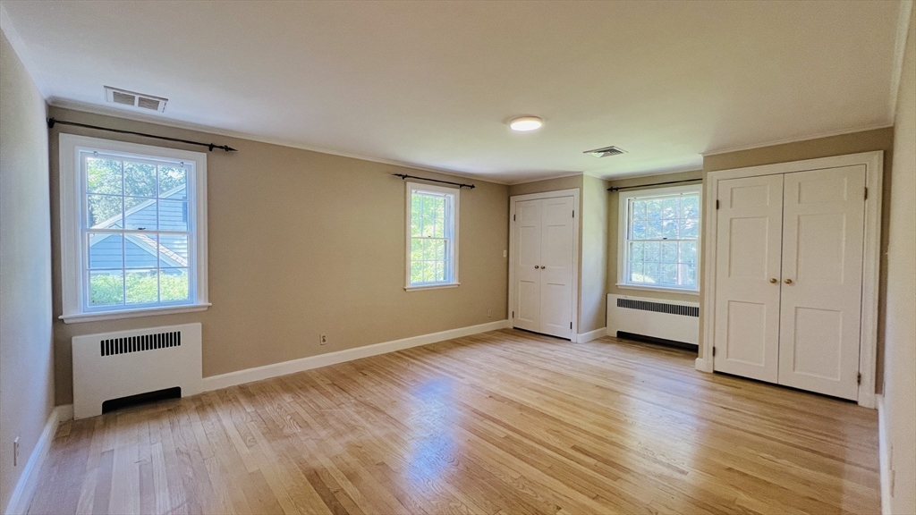 4 bed, 3 bath apartment for rent at 30 Thackeray Rd, Wellesley — photo 7 of 24