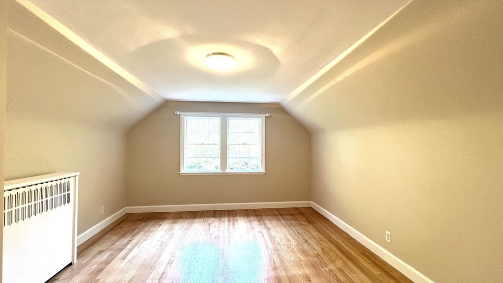 4 bed, 3 bath apartment for rent at 30 Thackeray Rd, Wellesley — photo 4 of 24