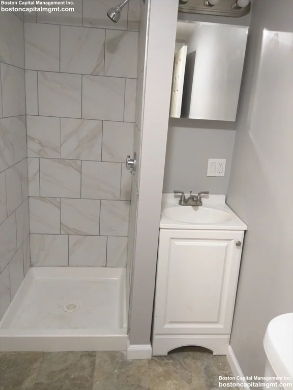 4 bed, 2 bath apartment for rent at 30 Touro Ave Unit 1, Tufts University — photo 7 of 14