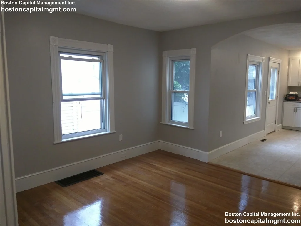 4 bed, 2 bath apartment for rent at 30 Touro Ave Unit 1, Tufts University — photo 4 of 14