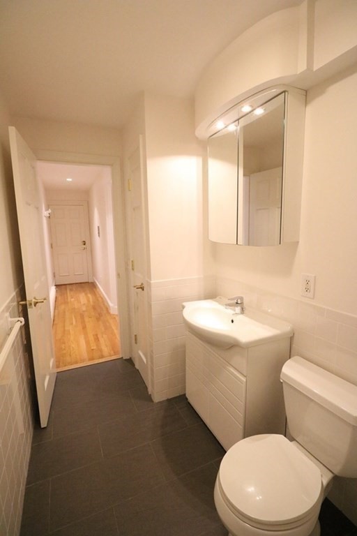 1 bed, 1 bath apartment for rent at 30 Upland Rd Unit 1, Neighborhood Nine — photo 9 of 15
