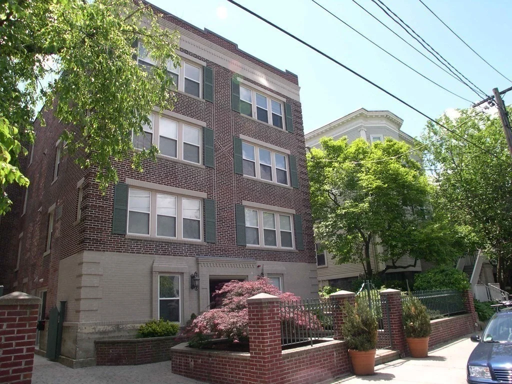 1 bed, 1 bath apartment for rent at 30 Upland Rd Unit 4, Neighborhood Nine — photo 14 of 14