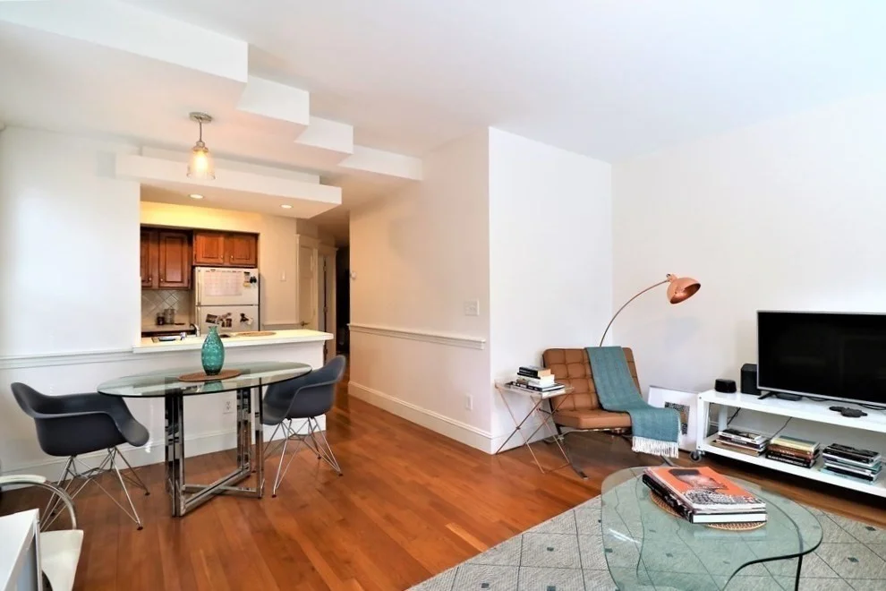 1 bed, 1 bath apartment for rent at 30 Upland Rd Unit 8, Neighborhood Nine — photo 4 of 15