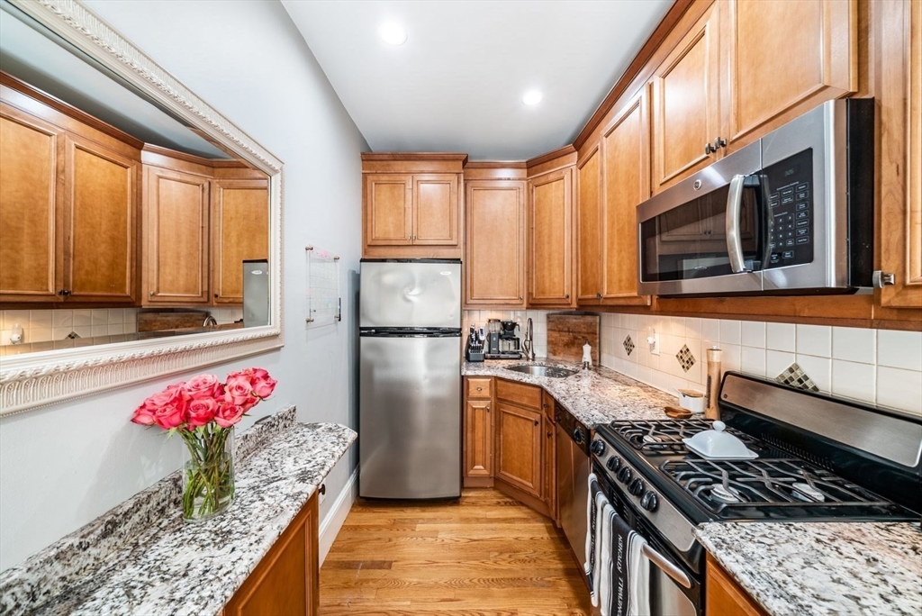 2 bed, 1 bath apartment for rent at 30 Vinton St Unit 1, South Boston