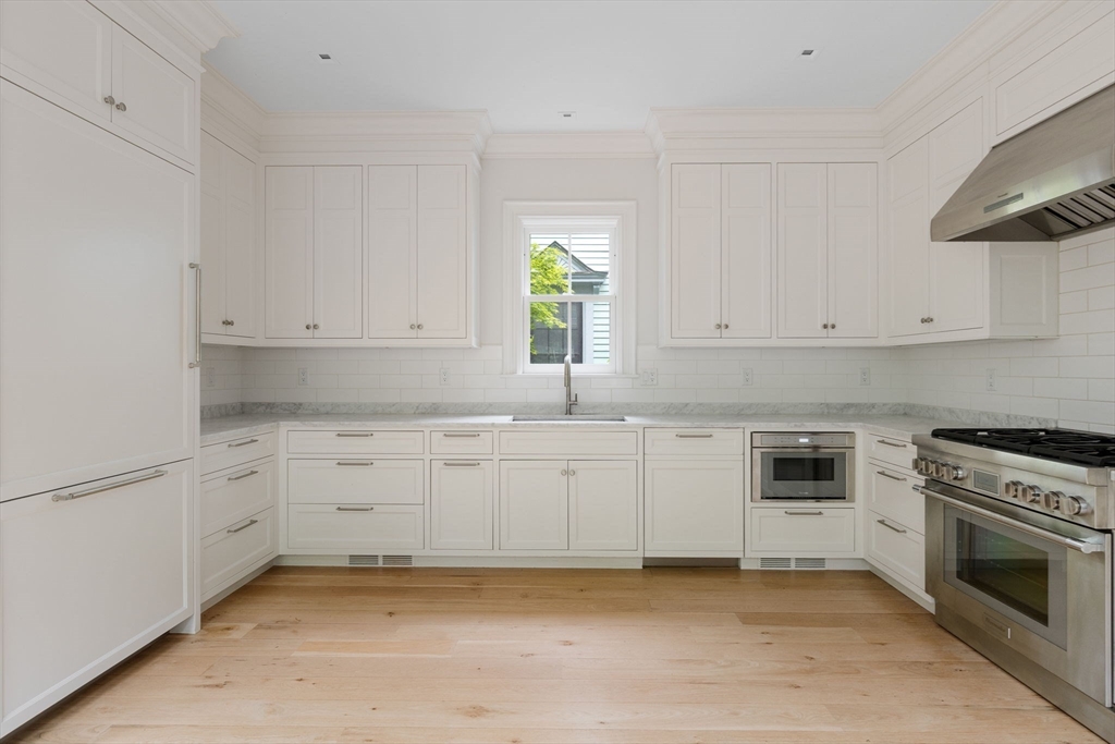 4 bed, 2 bath apartment for rent at 30 Walker St, Cambridge — photo 8 of 20