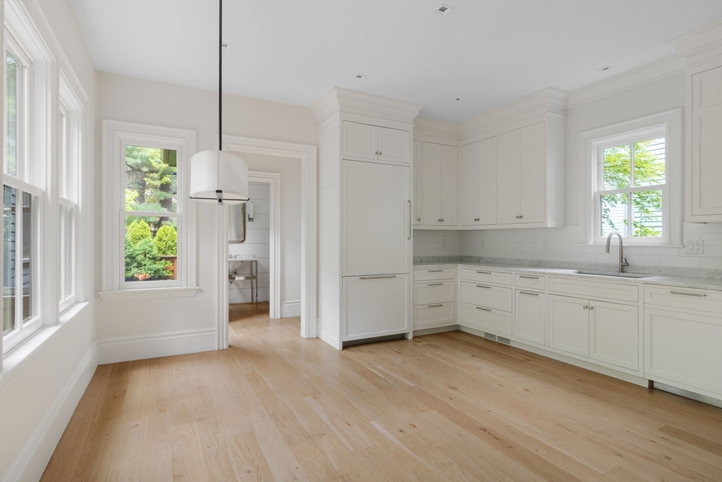 4 bed, 2 bath apartment for rent at 30 Walker St, Cambridge — photo 9 of 20