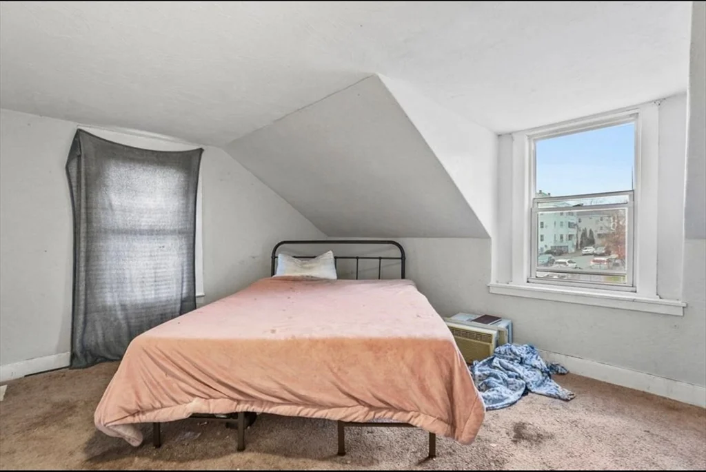 3 bed, 1 bath apartment for rent at 30 Wall St Unit 1, East Worcester — photo 5 of 10