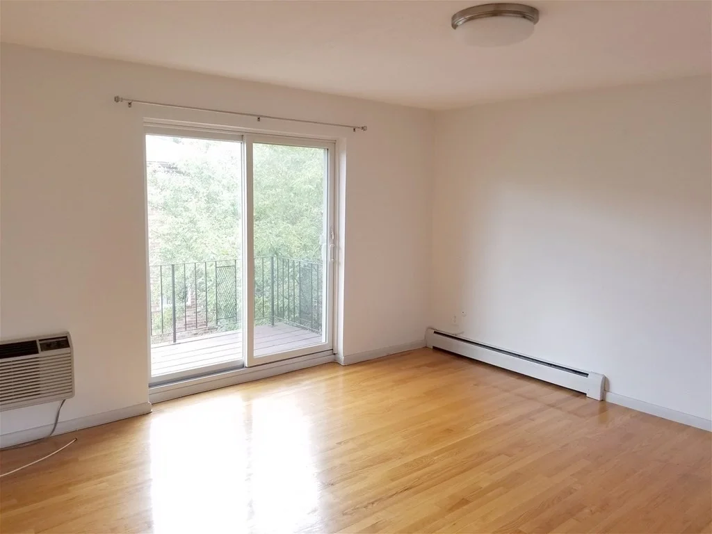 2 bed, 1 bath apartment for rent at 30 Westgate Rd Unit 6, West Roxbury — photo 6 of 15