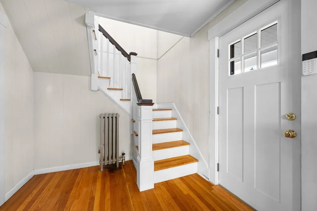 3 bed, 1 bath apartment for rent at 30 Whitney St, Milford — photo 17 of 29