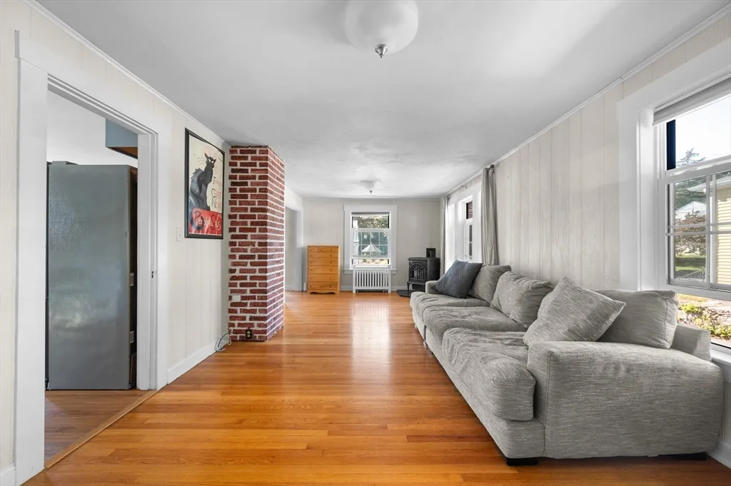 3 bed, 1 bath apartment for rent at 30 Whitney St, Milford — photo 9 of 29