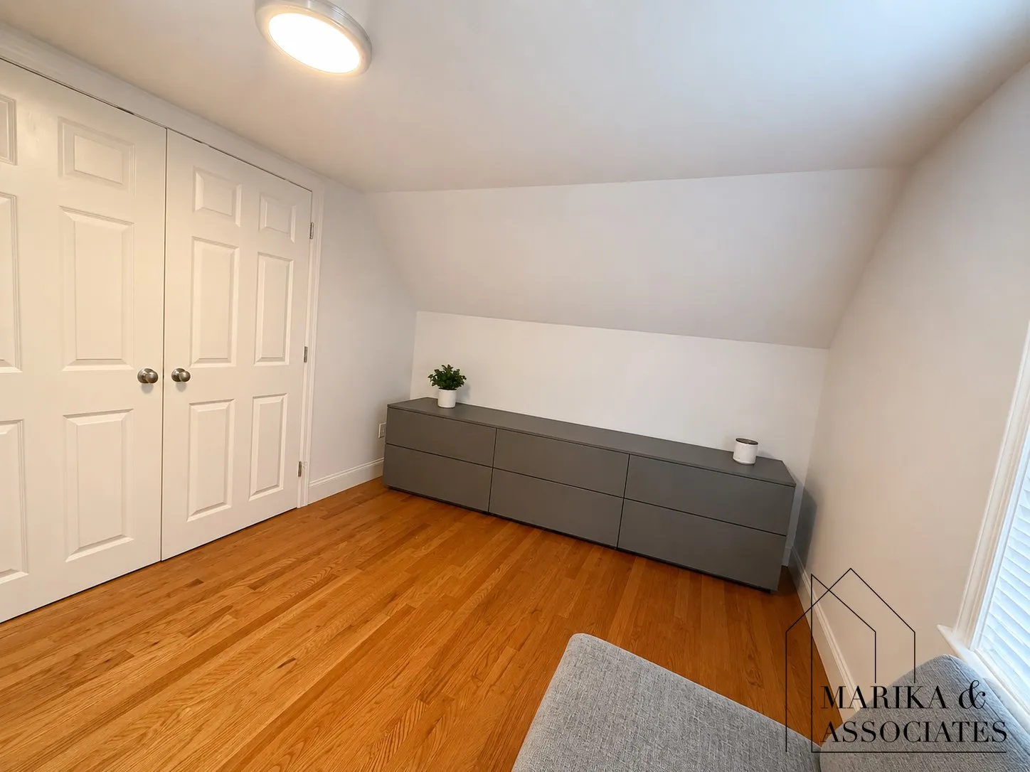 4 bed, 2 bath apartment for rent at 30 Willow St Unit 30, Newton Centre — photo 13 of 14