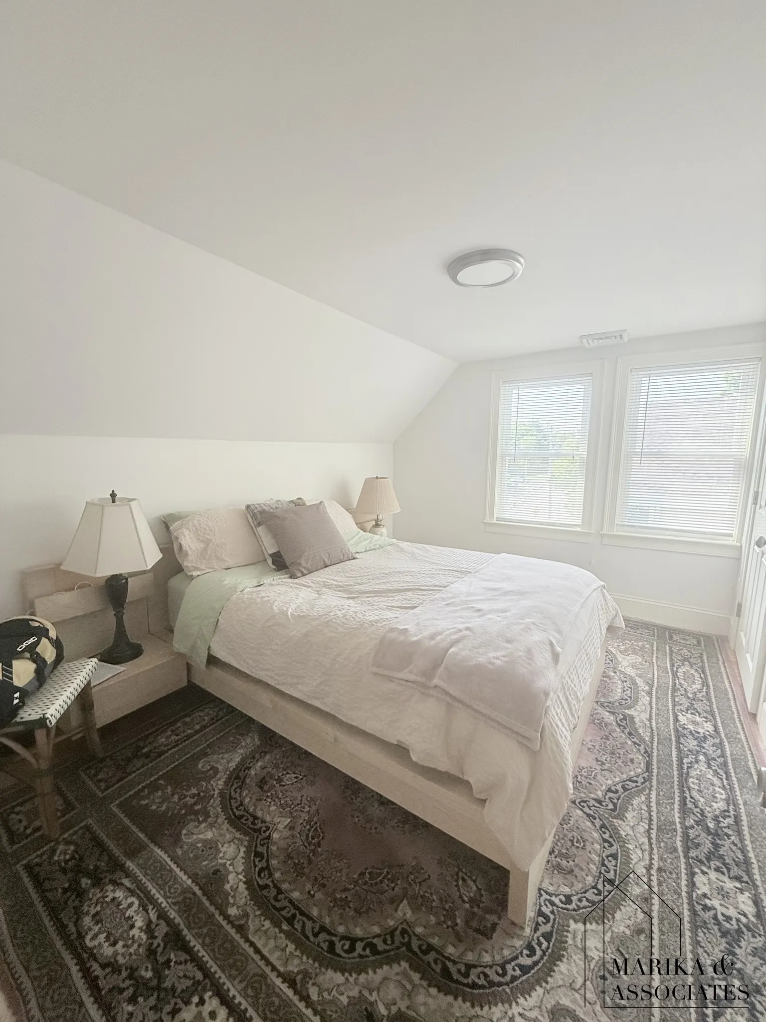 4 bed, 2 bath apartment for rent at 30 Willow St Unit 30, Newton Centre — photo 8 of 14