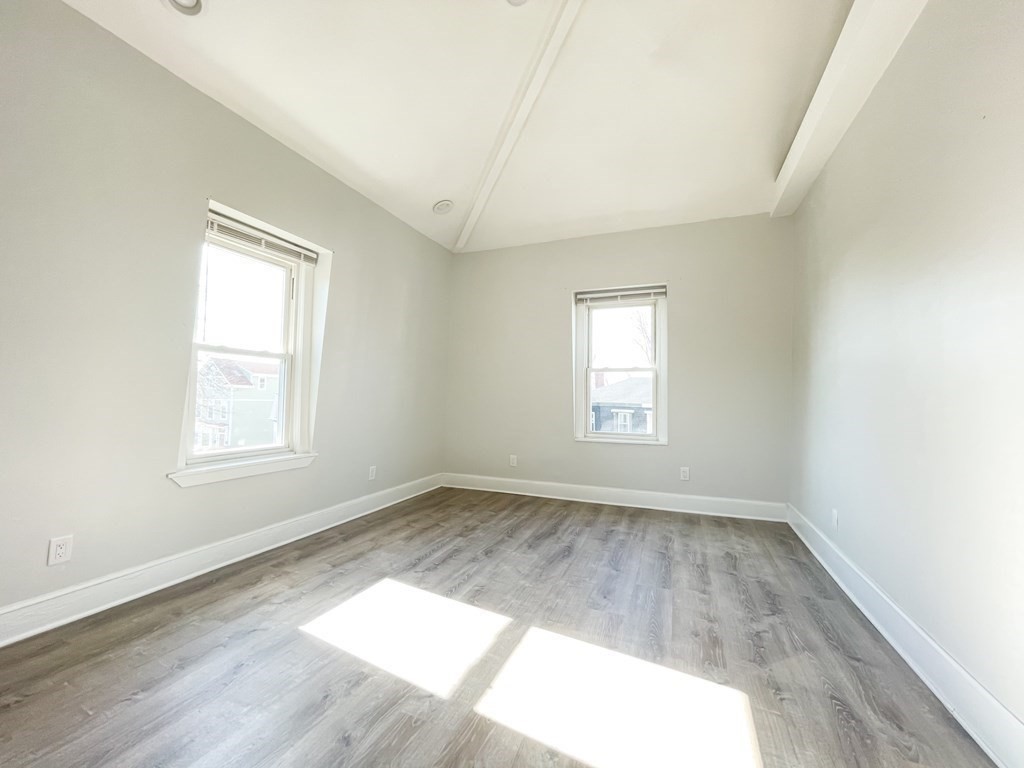 3 bed, 1 bath apartment for rent at 30 Woodbine Unit 2, Roxbury — photo 11 of 15