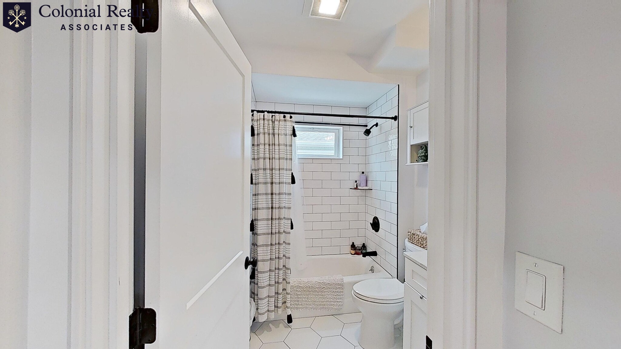 2 bed, 1 bath apartment for rent at 30 Woodrow Ave Unit 1, Nonantum — photo 14 of 35