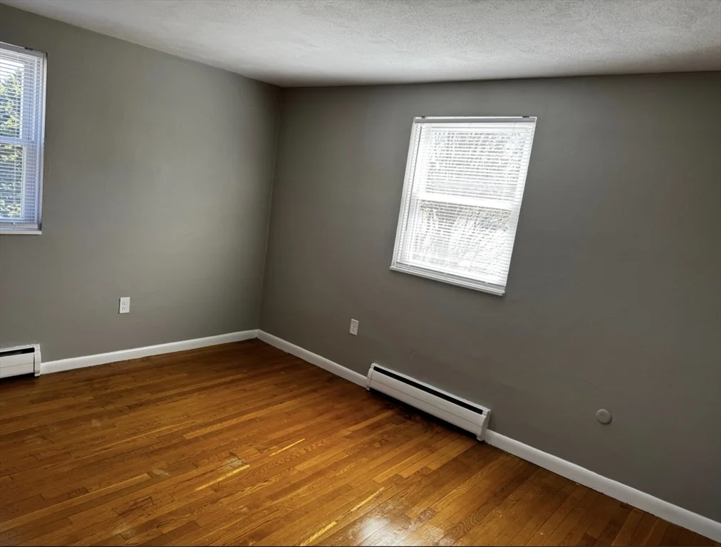 2 bed, 1 bath apartment for rent at 30 Worthen St Unit C3, Chelmsford — photo 4 of 7