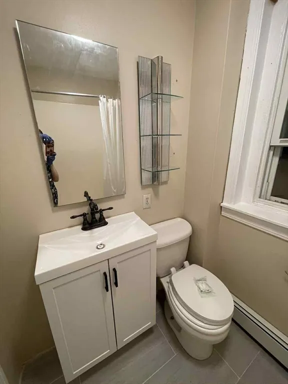 4 bed, 1.5 bath apartment for rent at 30 Worthington St Unit 3, Mission Hill — photo 6 of 7