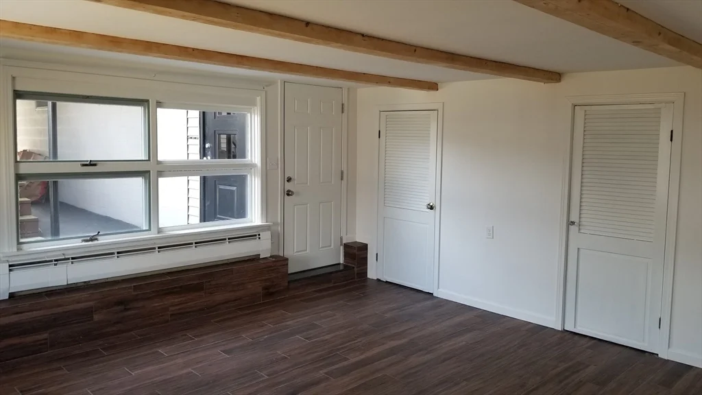 1 bed, 1 bath apartment for rent at 300-302 Pleasant St Unit 3, North Andover — photo 6 of 18