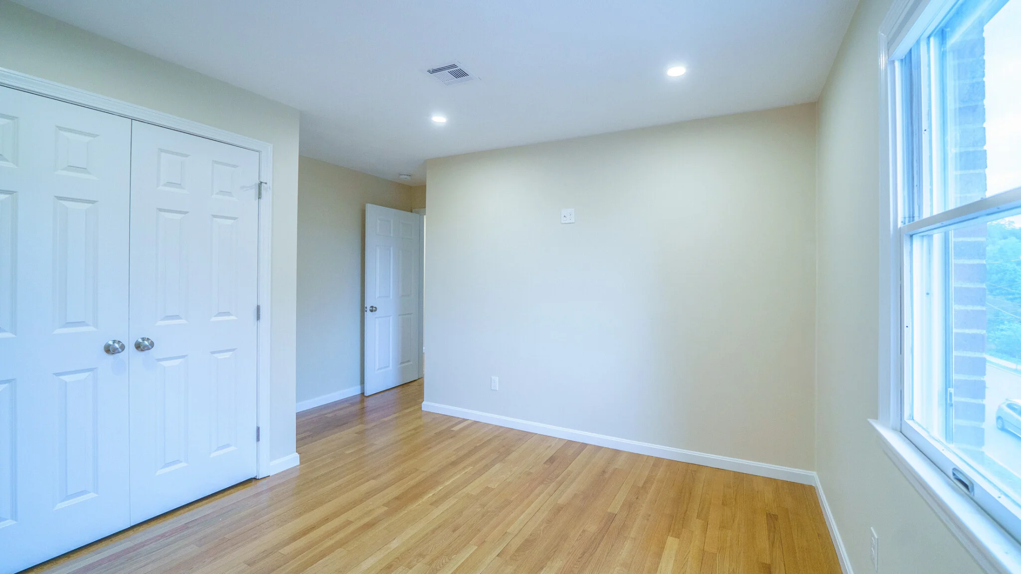 3 bed, 2.5 bath apartment for rent at 300 Adams St Unit 1, Nonantum — photo 28 of 28
