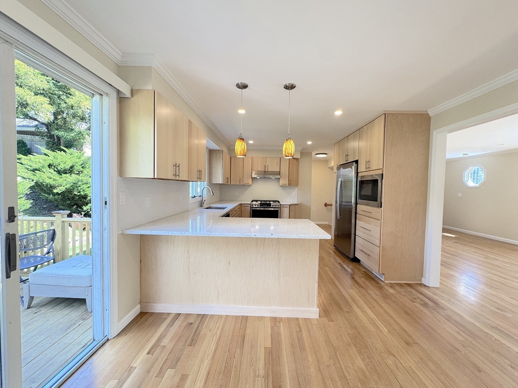 3 bed, 2 bath apartment for rent at 300 Adams St Unit 300, Newton Corner — photo 5 of 25