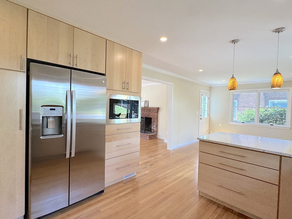 3 bed, 2 bath apartment for rent at 300 Adams St Unit 300, Newton Corner — photo 11 of 25