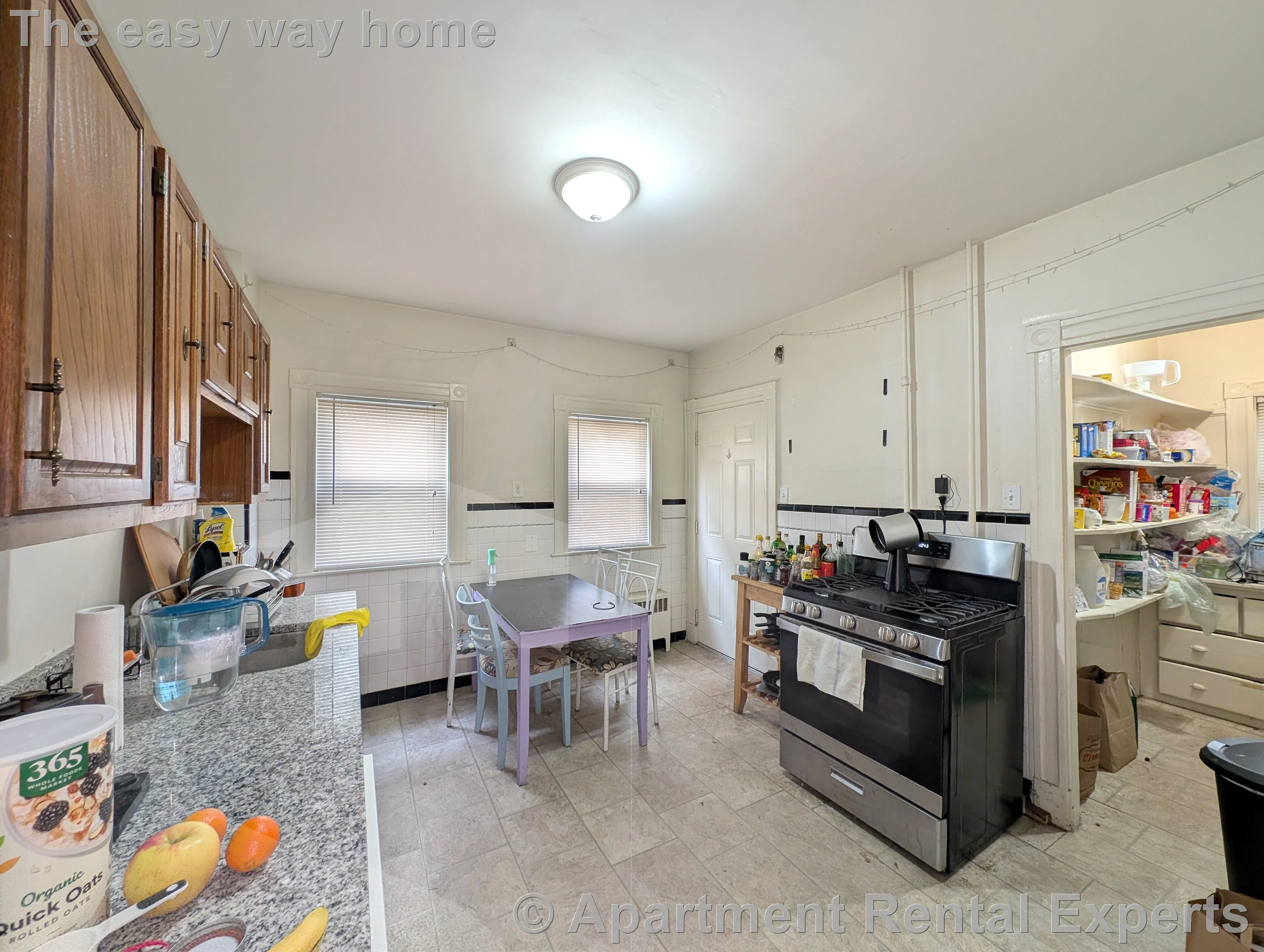 4 bed, 1 bath apartment for rent at 300 Boston Ave Unit 1, Tufts
