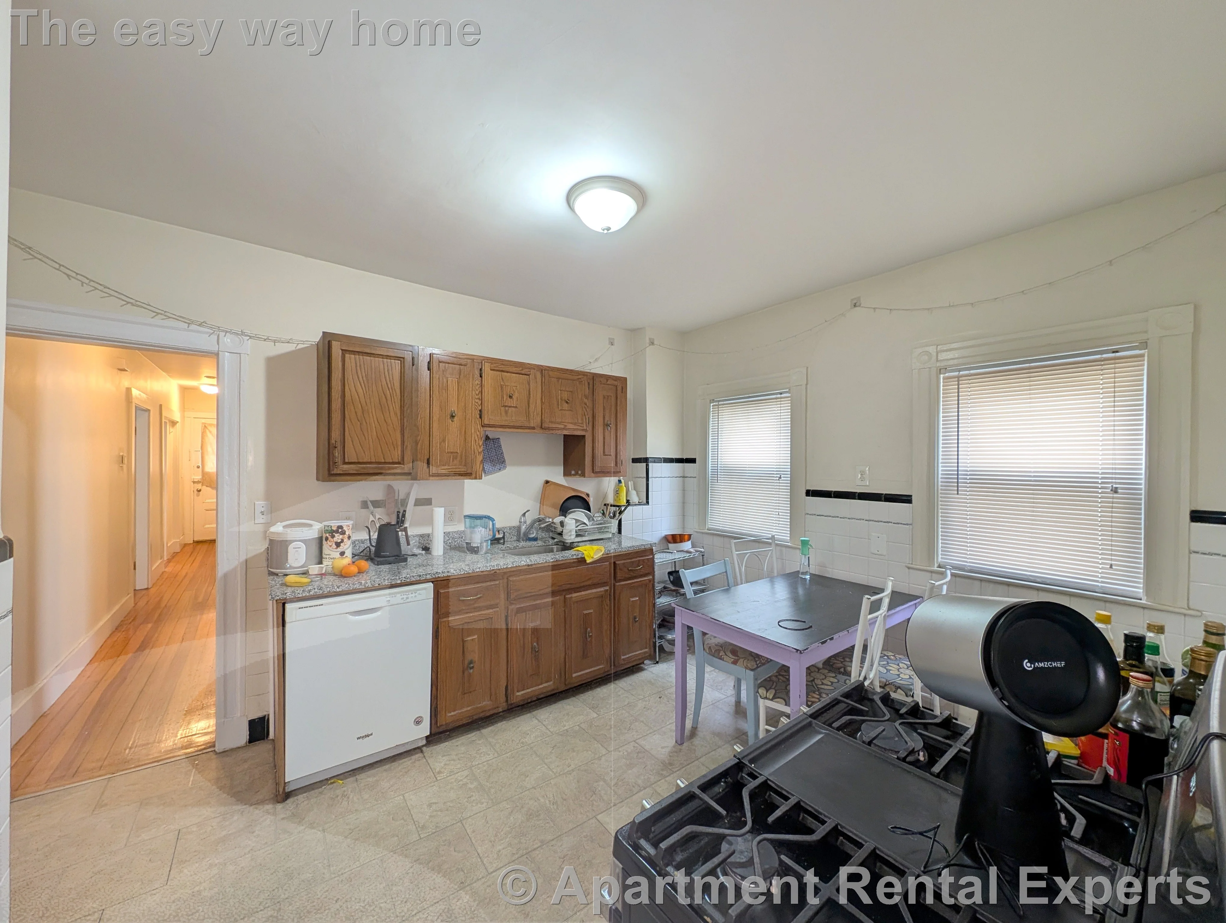 4 bed, 1 bath apartment for rent at 300 Boston Ave Unit 1, Tufts — photo 2 of 19
