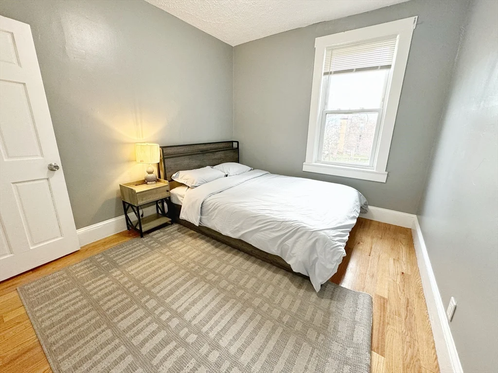 4 bed, 1 bath apartment for rent at 300 Bowdoin St Unit 2, Dorchester — photo 9 of 16