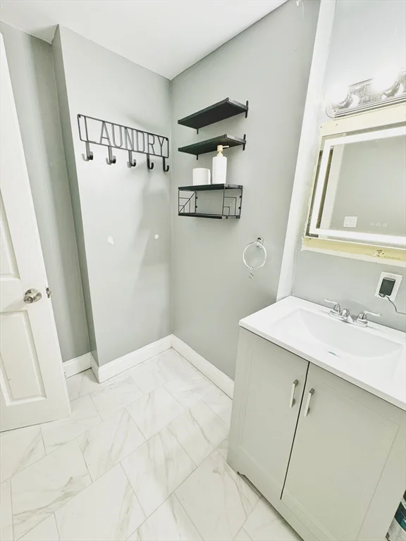 4 bed, 1 bath apartment for rent at 300 Bowdoin St Unit 2, Dorchester — photo 4 of 16