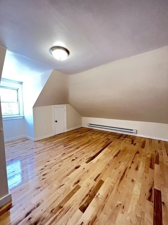 4 bed, 1 bath apartment for rent at 300 Bowdoin Unit 3, Boston — photo 4 of 13
