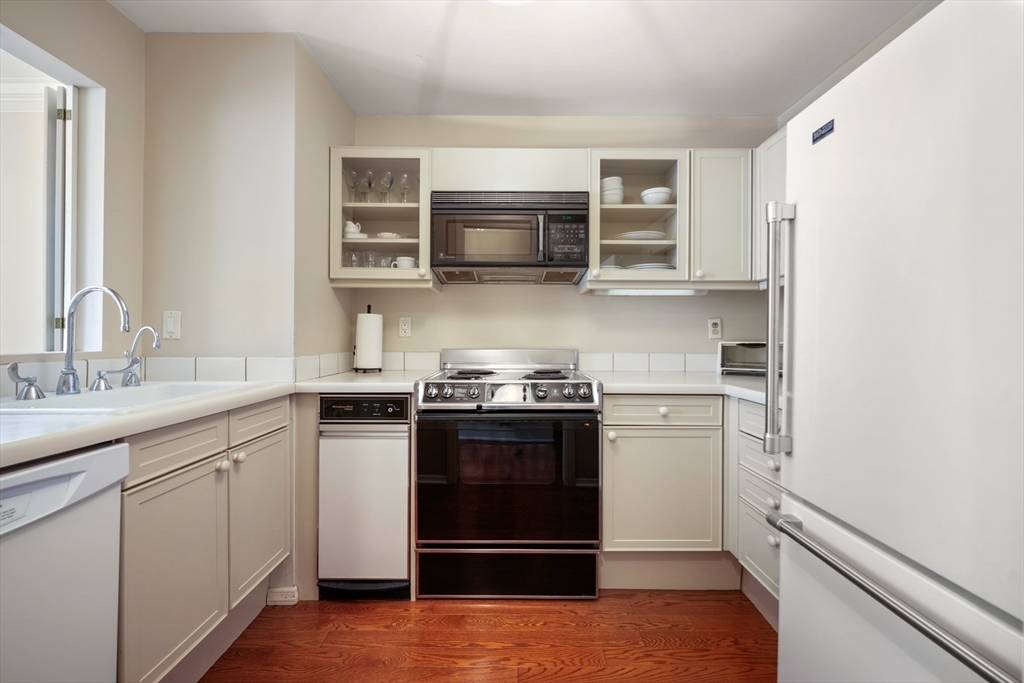 1 bed, 1 bath apartment for rent at 300 Boylston St Unit 610, Back Bay — photo 4 of 10