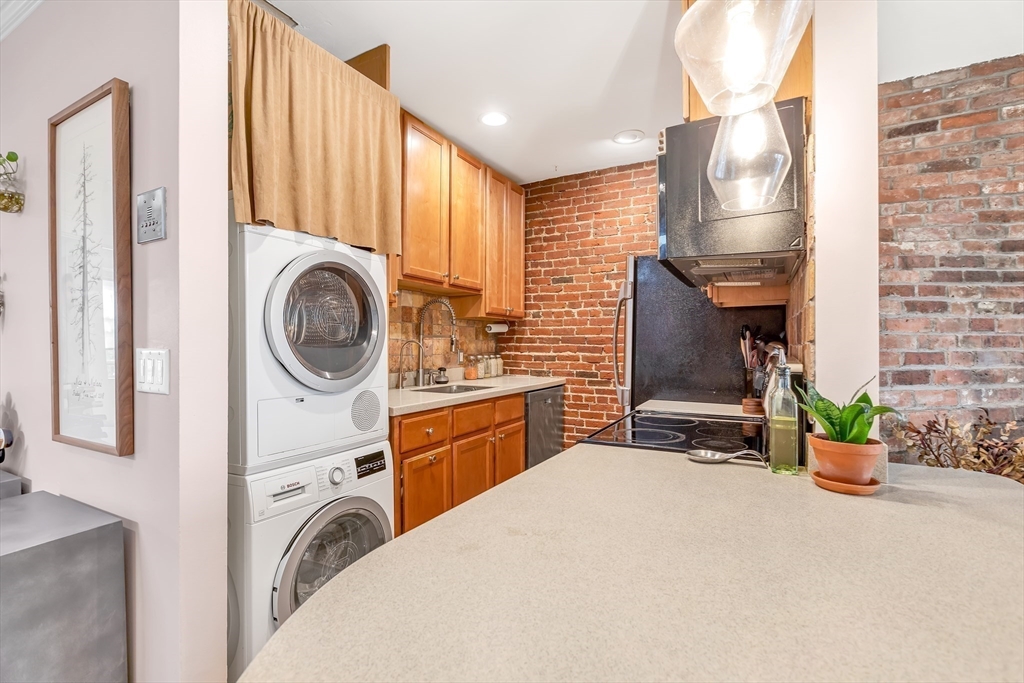 2 bed, 1 bath apartment for rent at 300 Columbus Ave Unit 5Ph, South End — photo 6 of 25