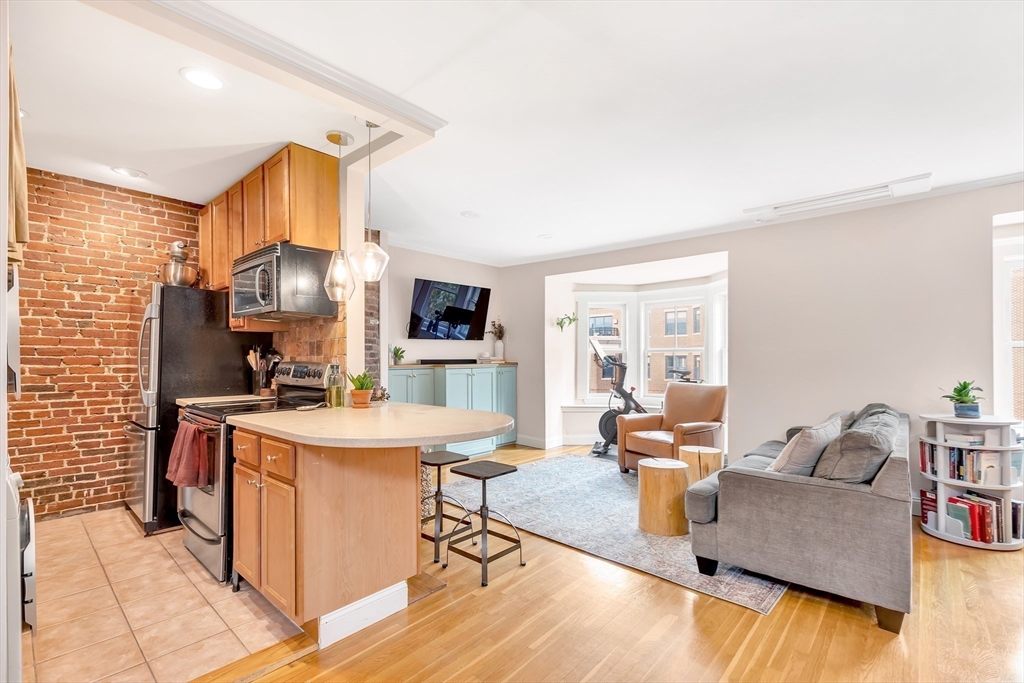 2 bed, 1 bath apartment for rent at 300 Columbus Ave Unit 5Ph, South End — photo 5 of 25