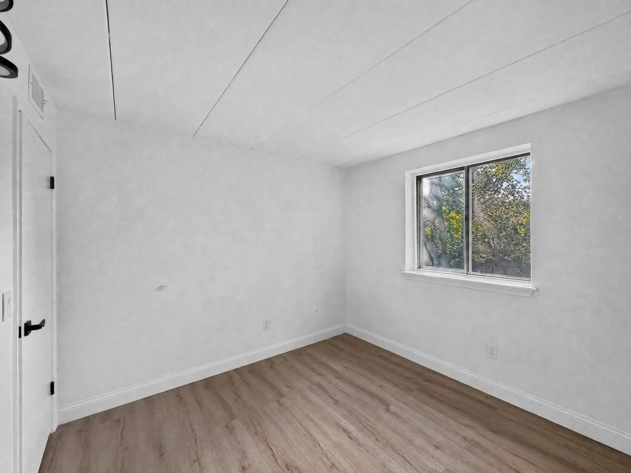 2 bed, 1 bath apartment for rent at 300 Commercial St Unit 23, Braintree — photo 19 of 21
