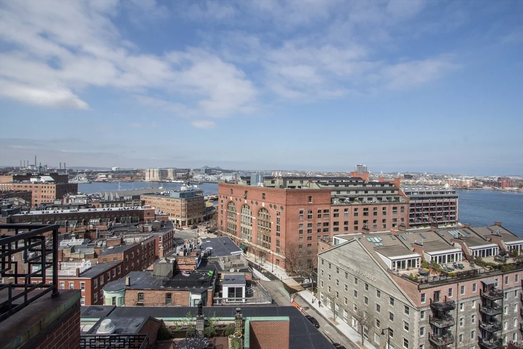 Studio bed, 1 bath apartment for rent at 300 Commercial St Unit 402, North End — photo 12 of 15