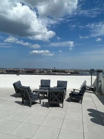 Studio bed, 1 bath apartment for rent at 300 Commercial St Unit 502, Waterfront — photo 1 of 13