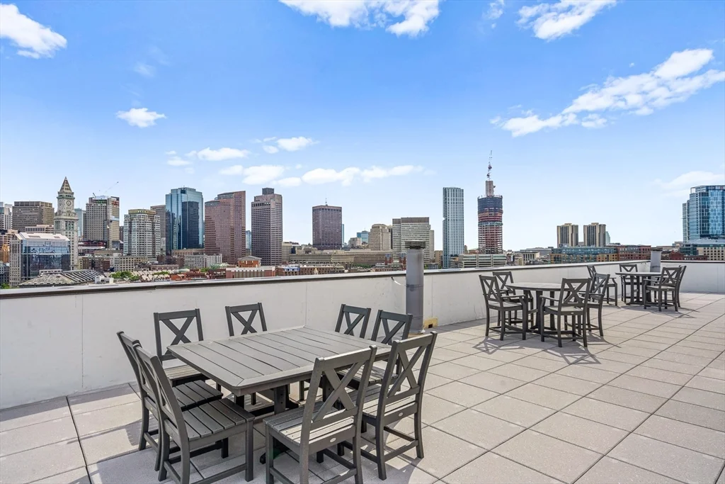 1 bed, 1 bath apartment for rent at 300 Commercial St Unit 606, North End — photo 17 of 23