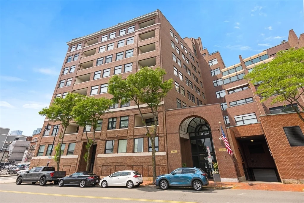 1 bed, 1 bath apartment for rent at 300 Commercial St Unit 606, North End — photo 12 of 23