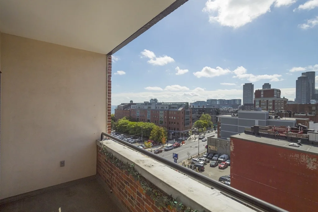 1 bed, 1 bath apartment for rent at 300 Commercial St Unit 606, North End — photo 2 of 23