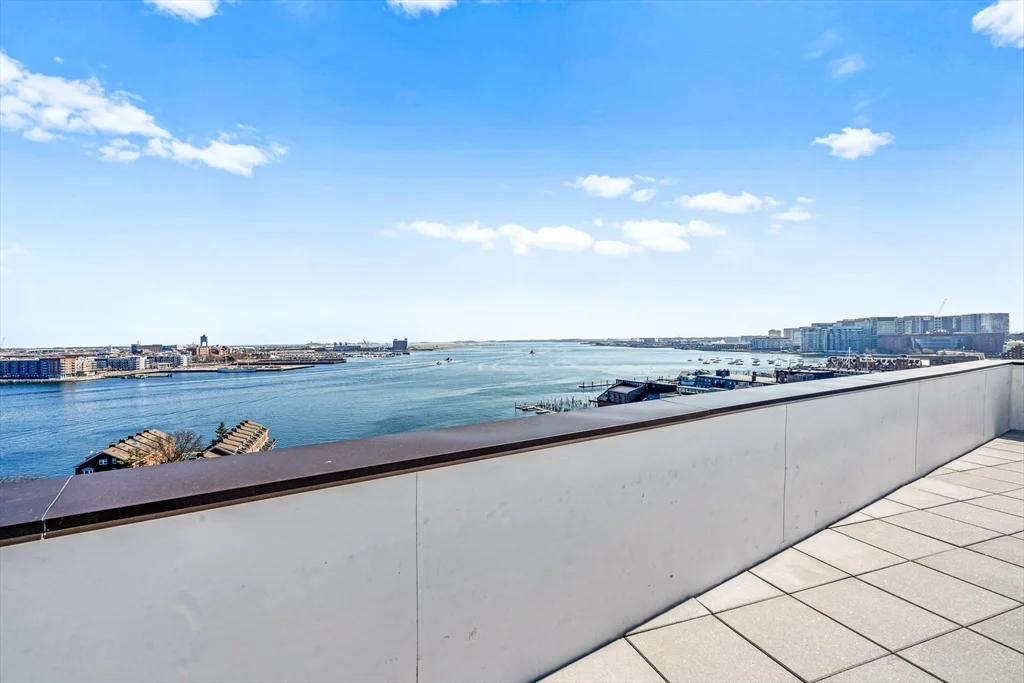1 bed, 1 bath apartment for rent at 300 Commercial St Unit 606, North End — photo 21 of 23
