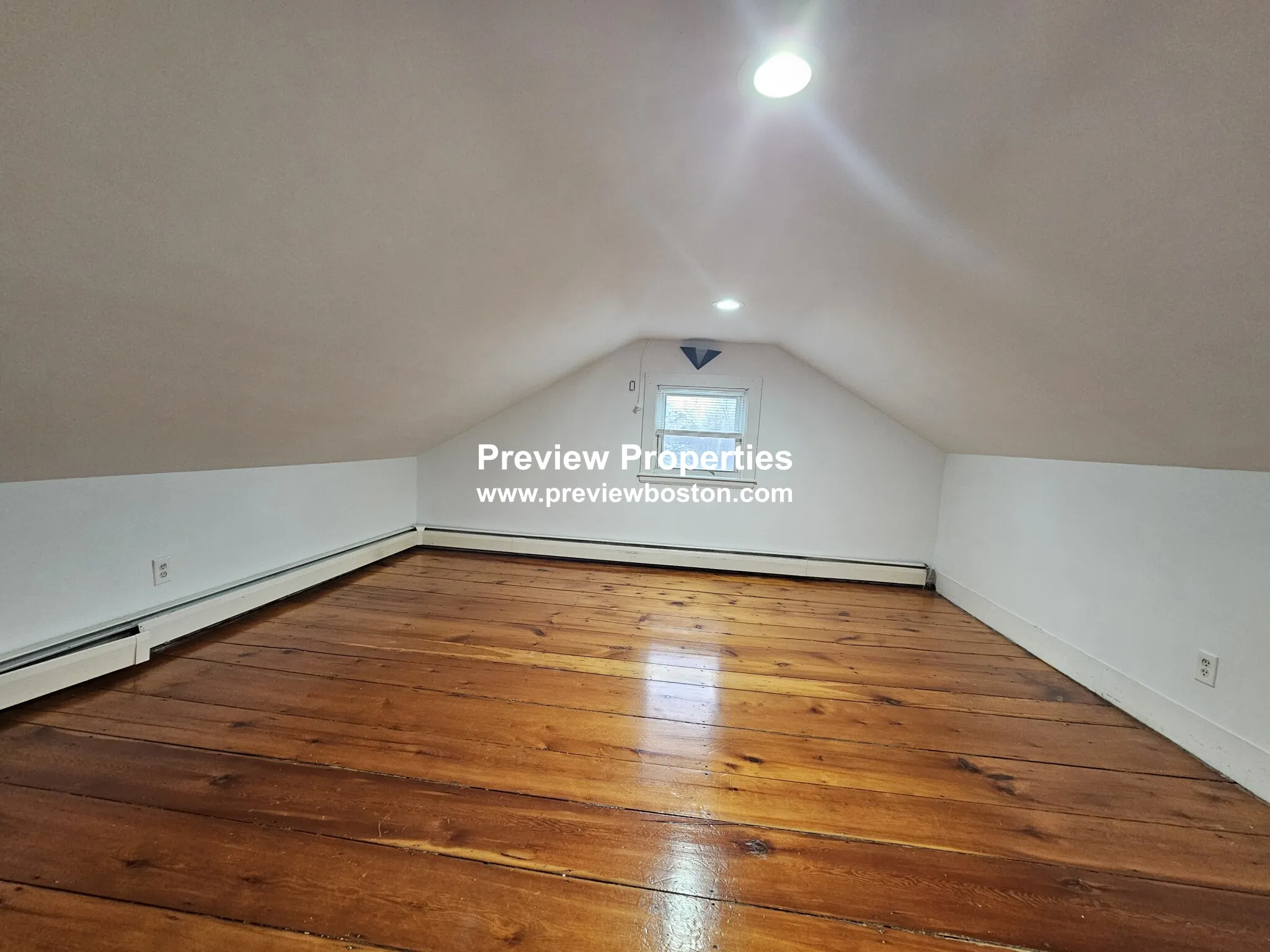 4 bed, 2 bath apartment for rent at 300 Faneuil St Unit 2, Oak Square — photo 13 of 14