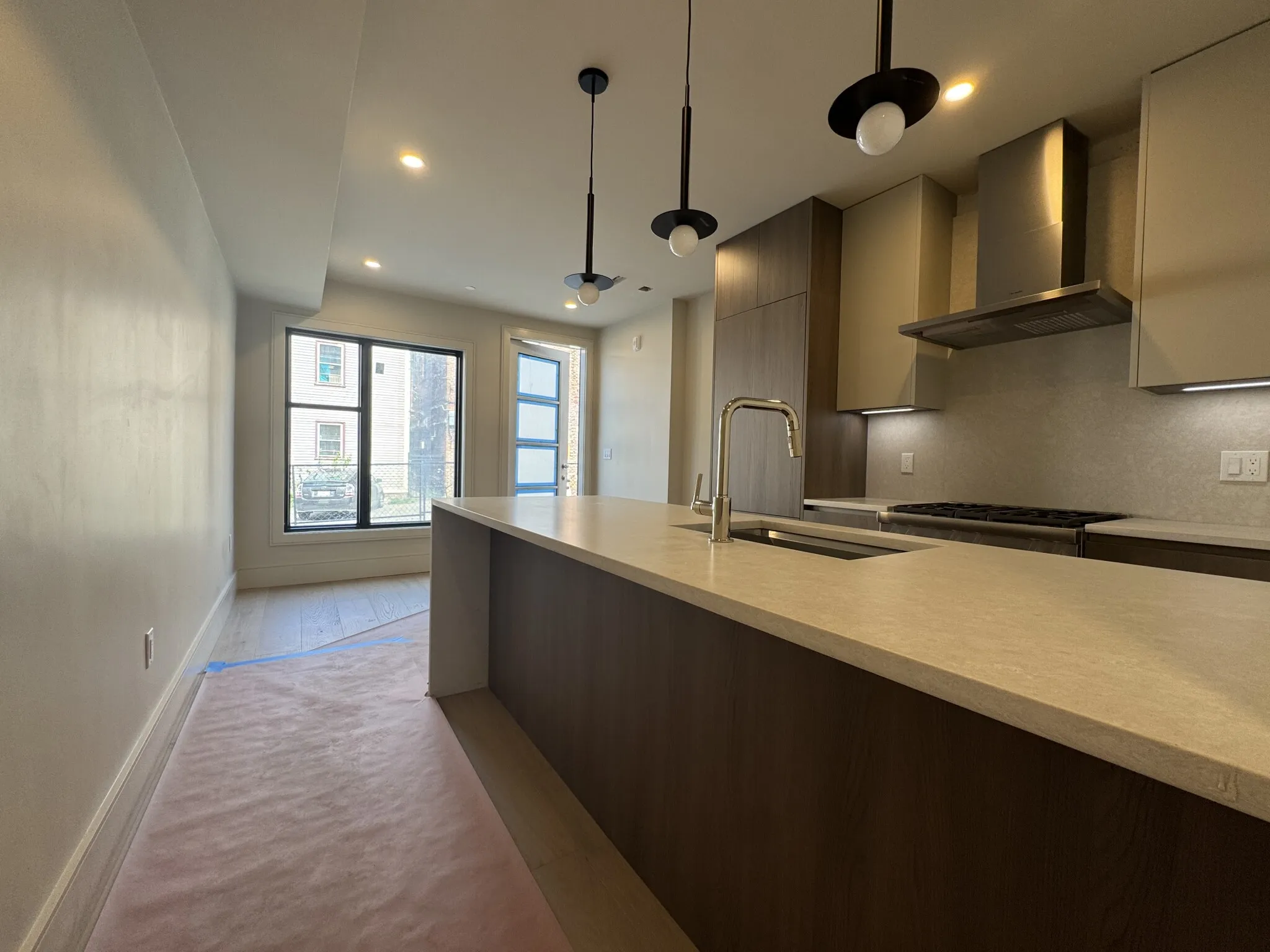 1 bed, 1 bath apartment for rent at 300 Franklin St Unit 2, Riverside — photo 14 of 26