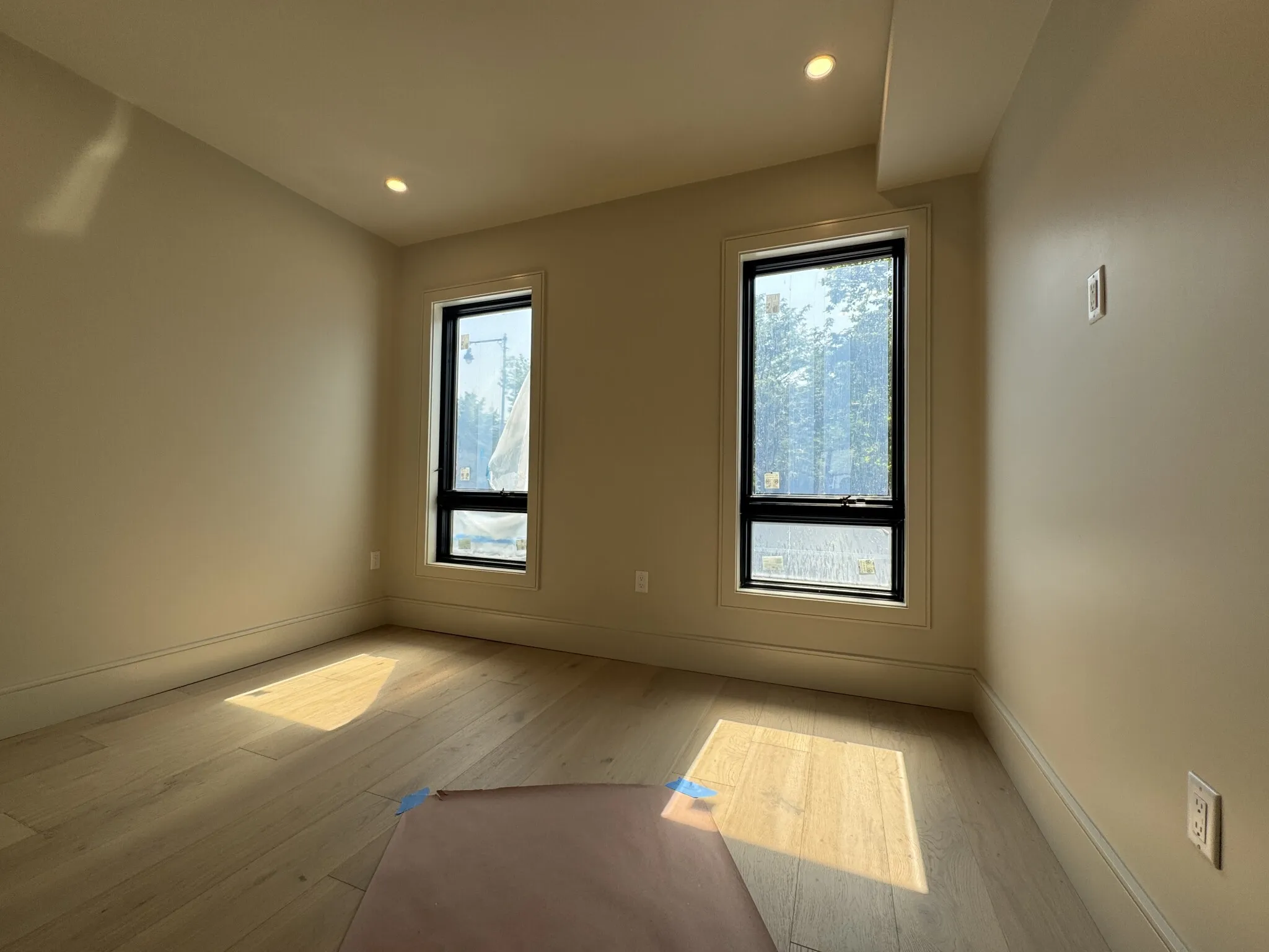 1 bed, 1 bath apartment for rent at 300 Franklin St Unit 2, Riverside — photo 9 of 26
