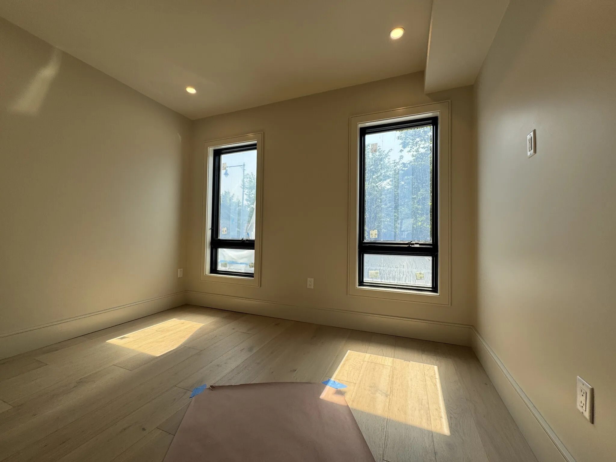 1 bed, 1 bath apartment for rent at 300 Franklin St Unit 2, Riverside — photo 11 of 26