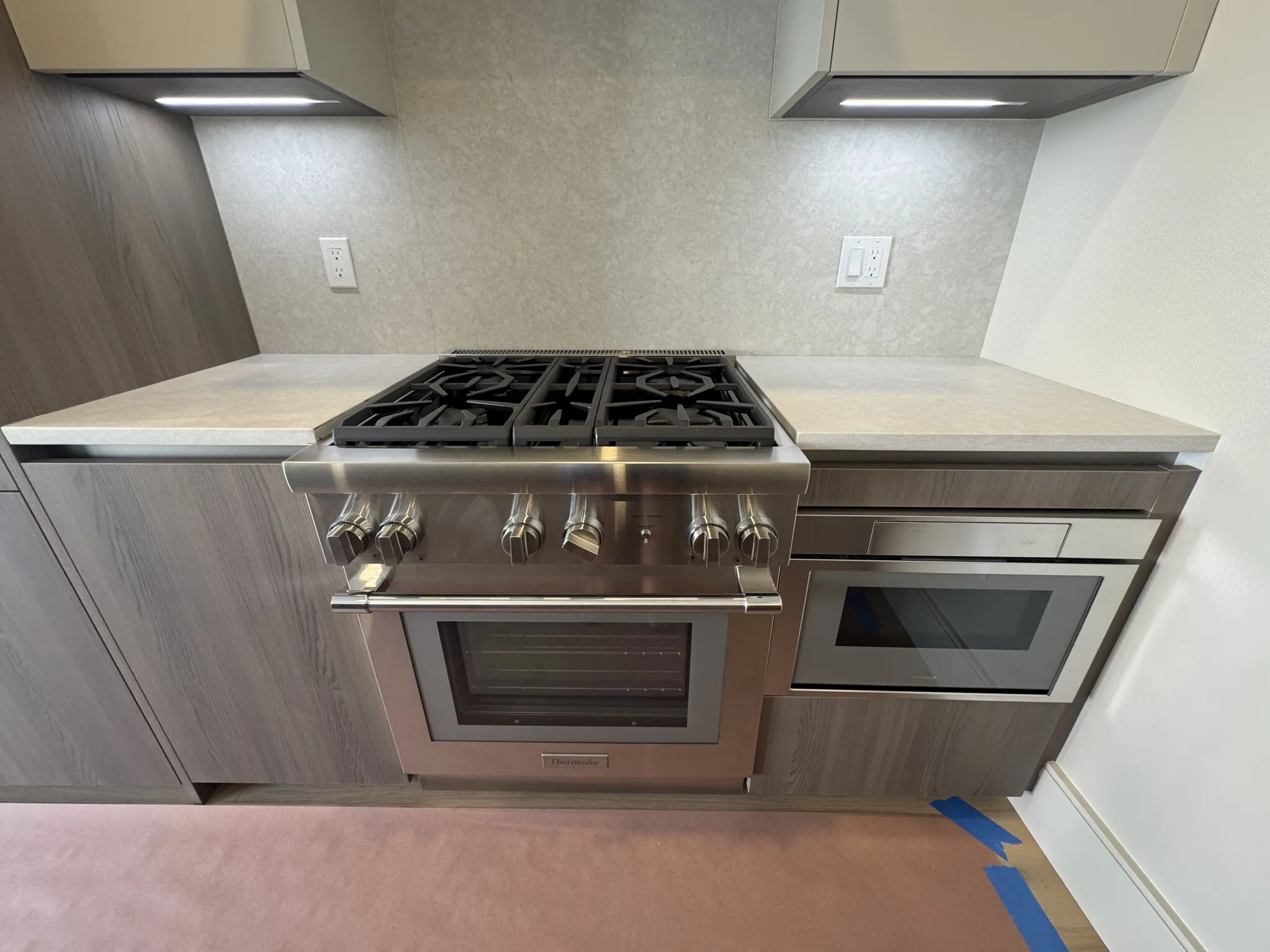 1 bed, 1 bath apartment for rent at 300 Franklin St Unit 2, Riverside — photo 18 of 26