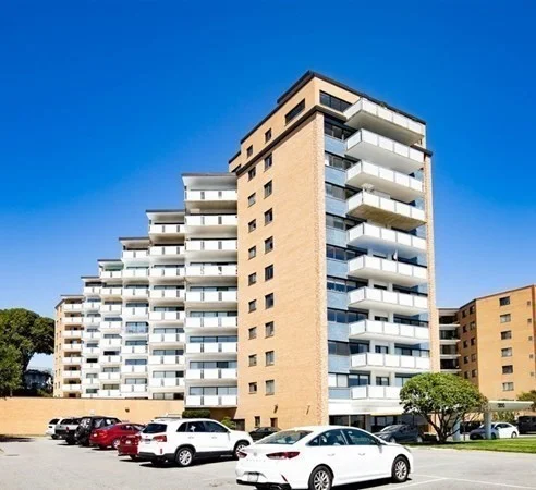 3 bed, 2 bath apartment for rent at 300 Lynn Shore Dr Unit 306, Diamond District