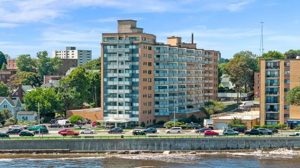 2 bed, 2 bath apartment for rent at 300 Lynnshore Dr Unit 911, Diamond District