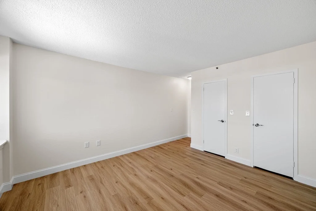 2 bed, 2 bath apartment for rent at 300 Lynnshore Dr Unit 911, Diamond District — photo 22 of 29