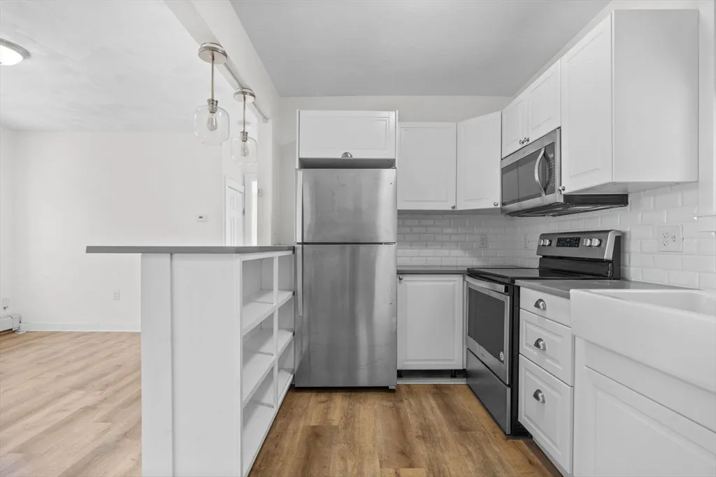 2 bed, 1 bath apartment for rent at 300 Marginal St Unit 2, East Boston — photo 2 of 19